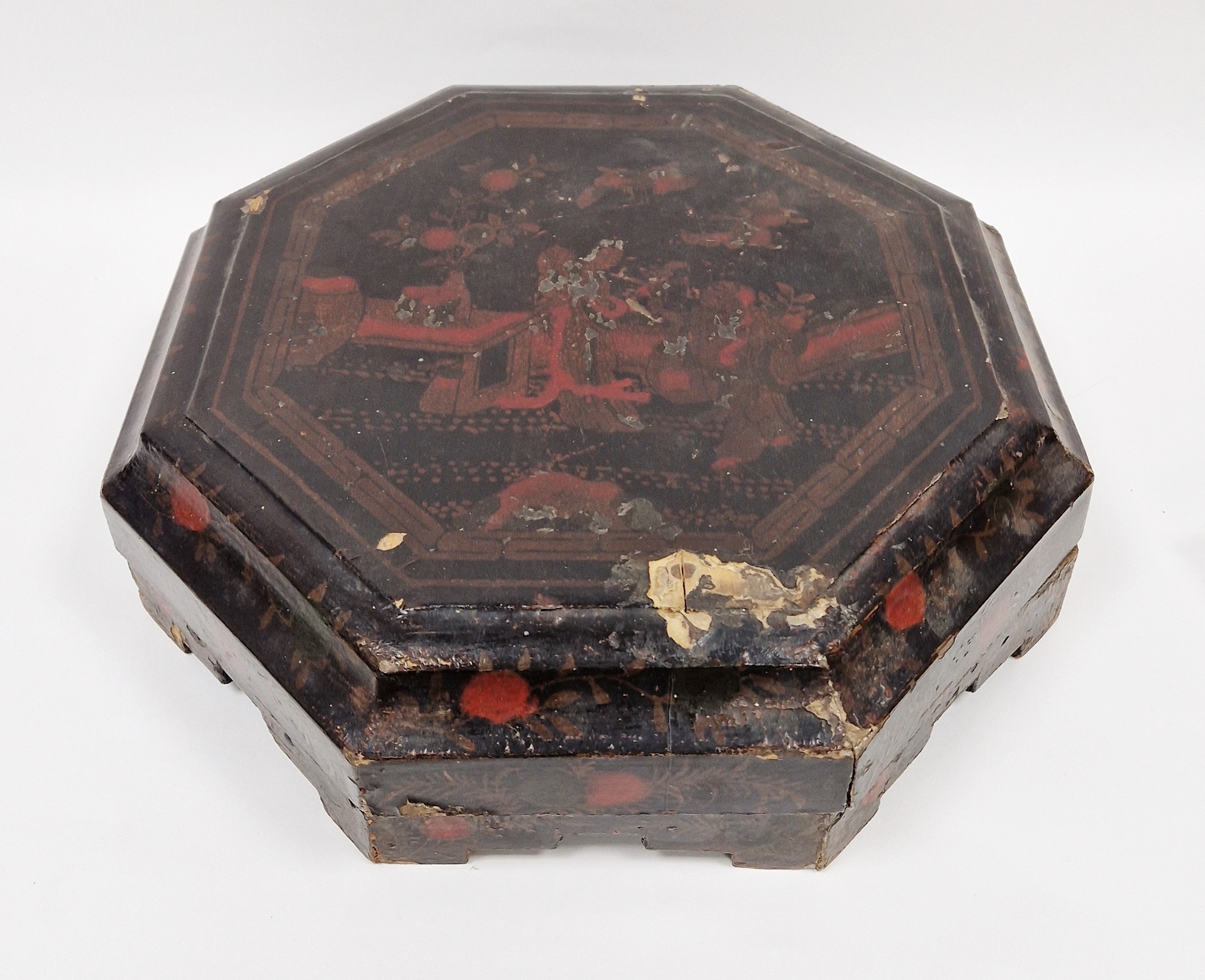 Canton enamel sweetmeat set in black lacquer octagonal box and cover, Qing dynasty, comprising: a - Bild 2 aus 57