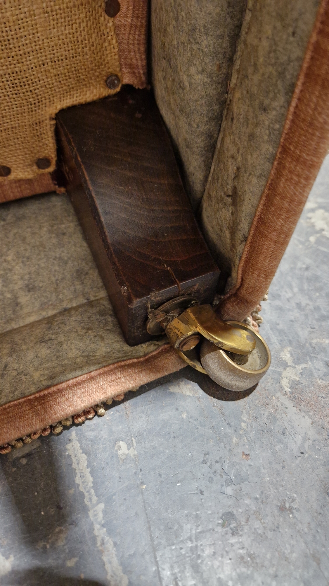 Late 19th/early 20th century Howard & Sons upholstered armchair with later upholstery, on mahogany - Image 22 of 24