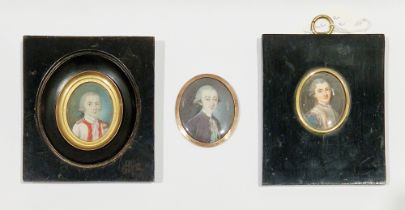 Three late 18th/early 19th Century French School portrait miniatures of gentlemen Watercolour on