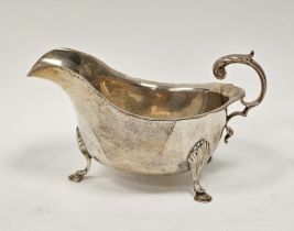George V silver sauce boat on three hoof feet, makers mark rubbed, gross weight 195g/6.2ozt approx.