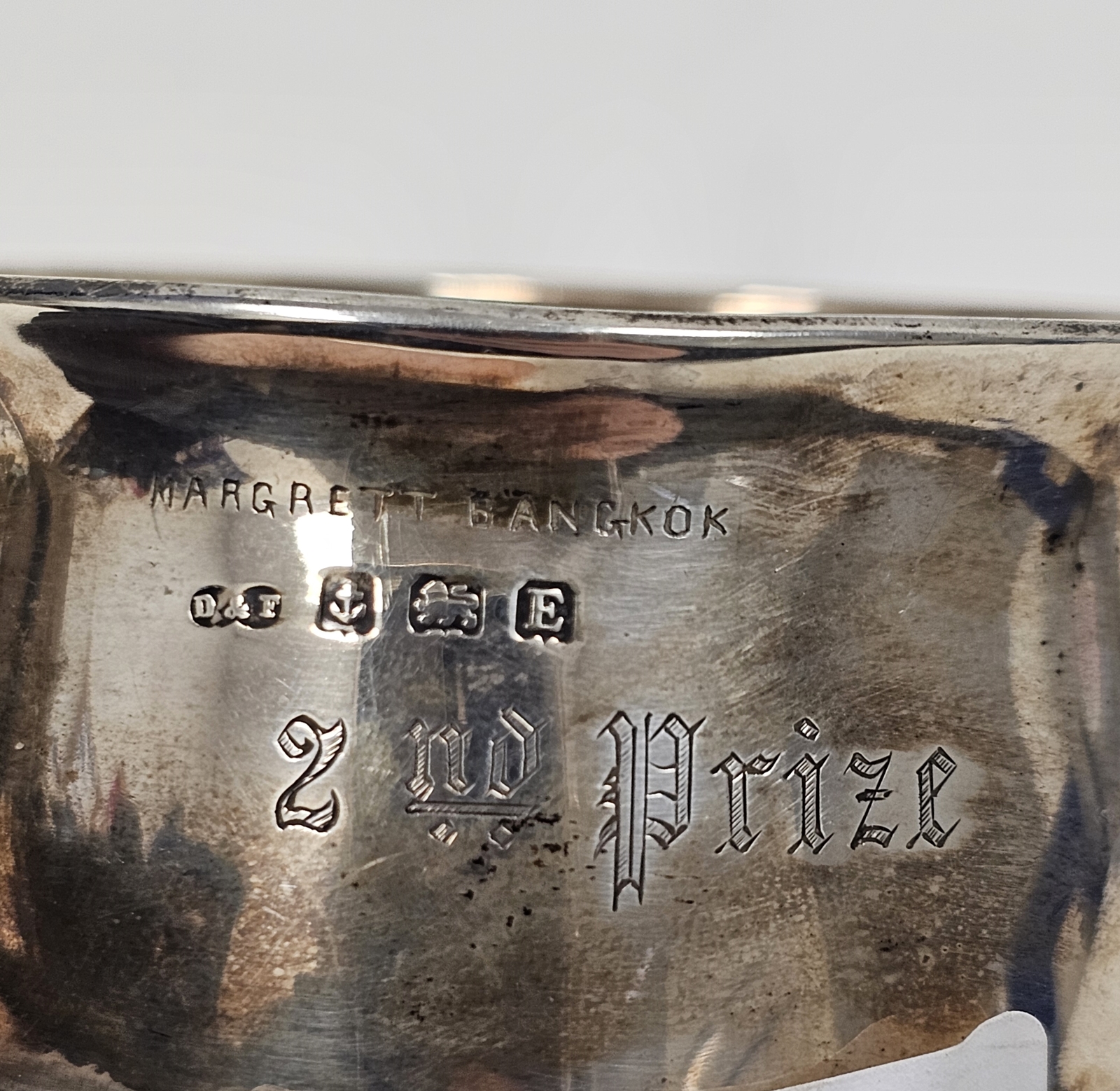Silver two-handled trophy by Deakin & Francis, Birmingham 1923, of circular form with pierced scroll - Image 4 of 4