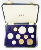 George VI South Africa 1952 coin set, comprising 22ct gold 1/2 rand, silver crown to three pence and