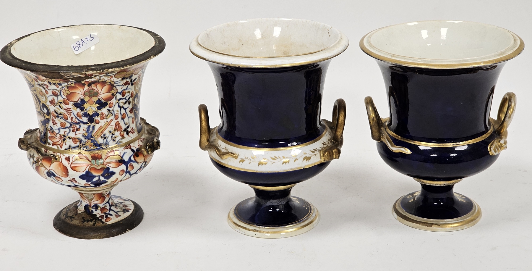 Three Derby porcelain vases, circa 1820, two with iron red cross batons D marks, comprising a - Image 7 of 10