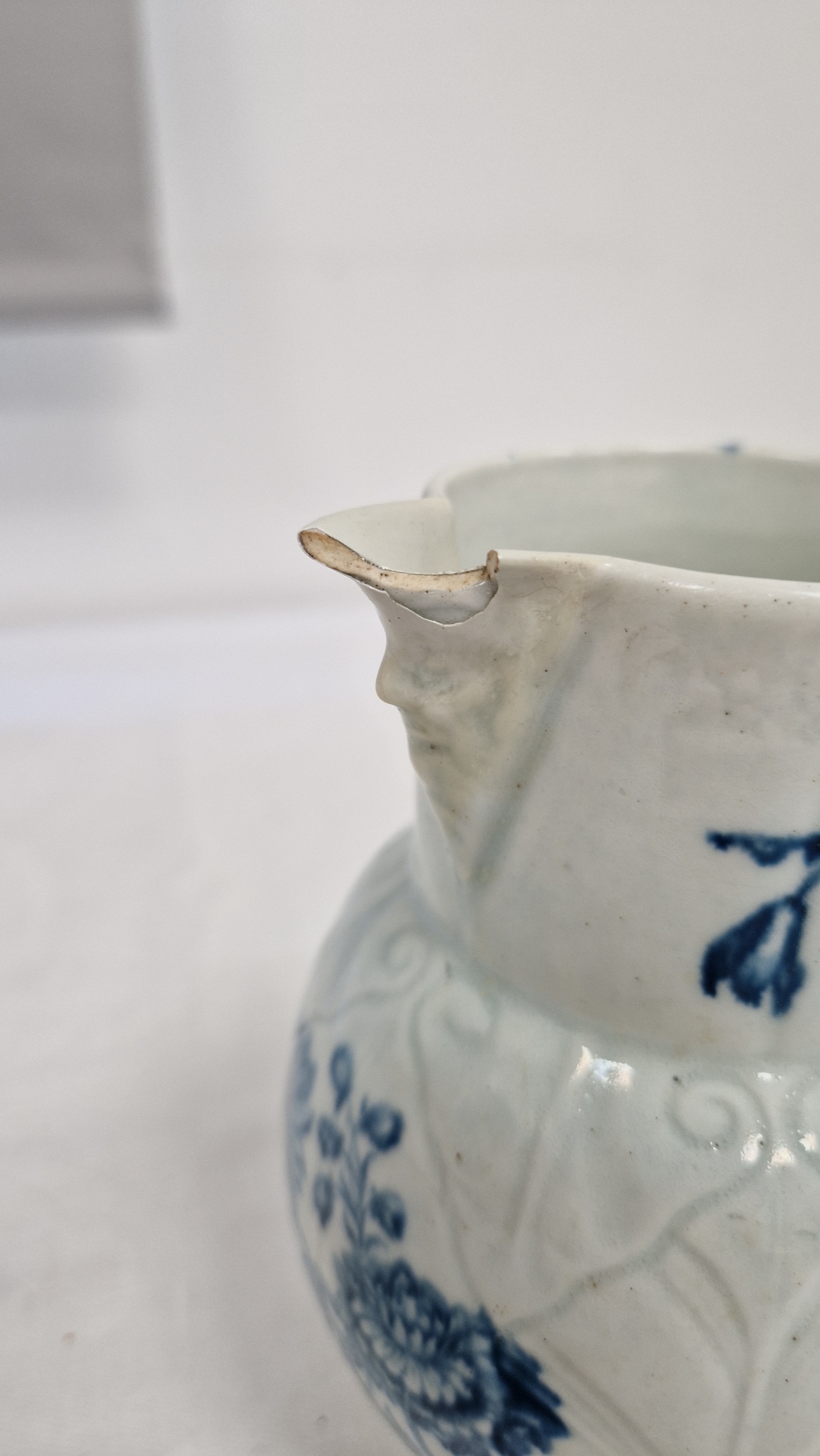 Worcester porcelain small cabbage leaf moulded mask jug, circa 1780, blue crescent mark, with mask - Image 15 of 30