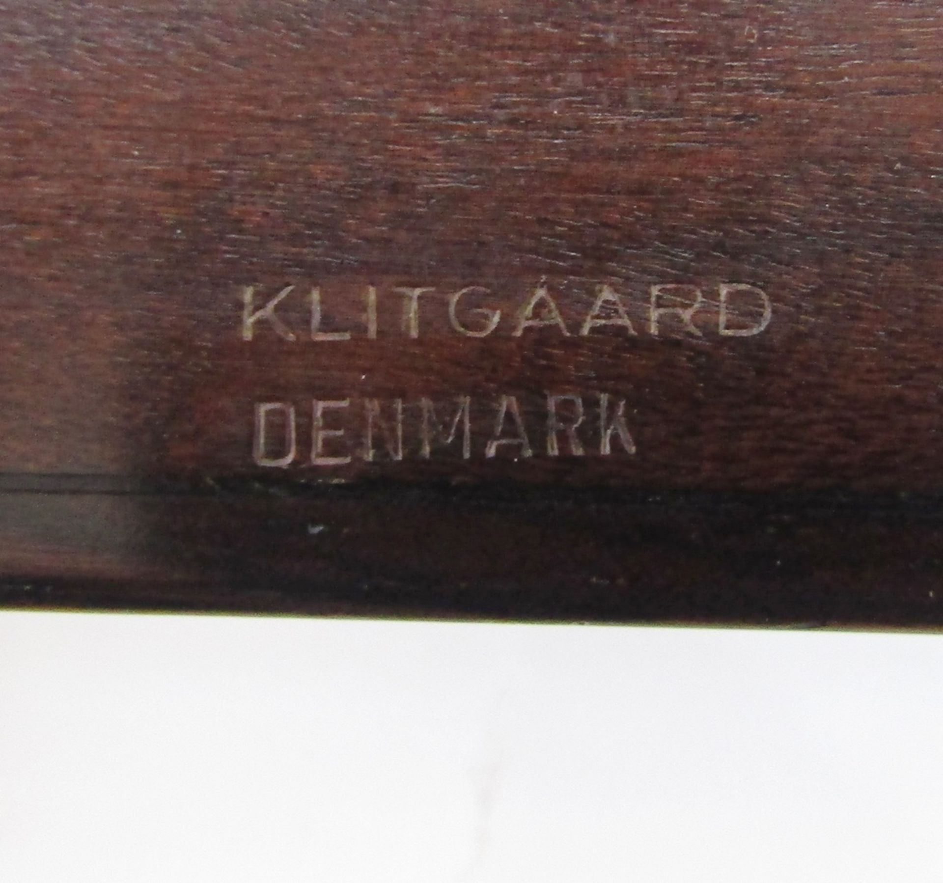 Alfred Klitgaard Danish rosewood and enamelled box, rectangular with gold, turquoise, blue and white - Image 4 of 7