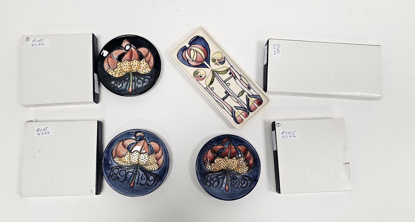 Three Moorcroft commemorative small circular Centenary dishes, boxed, each tube-lined with date - Image 8 of 12