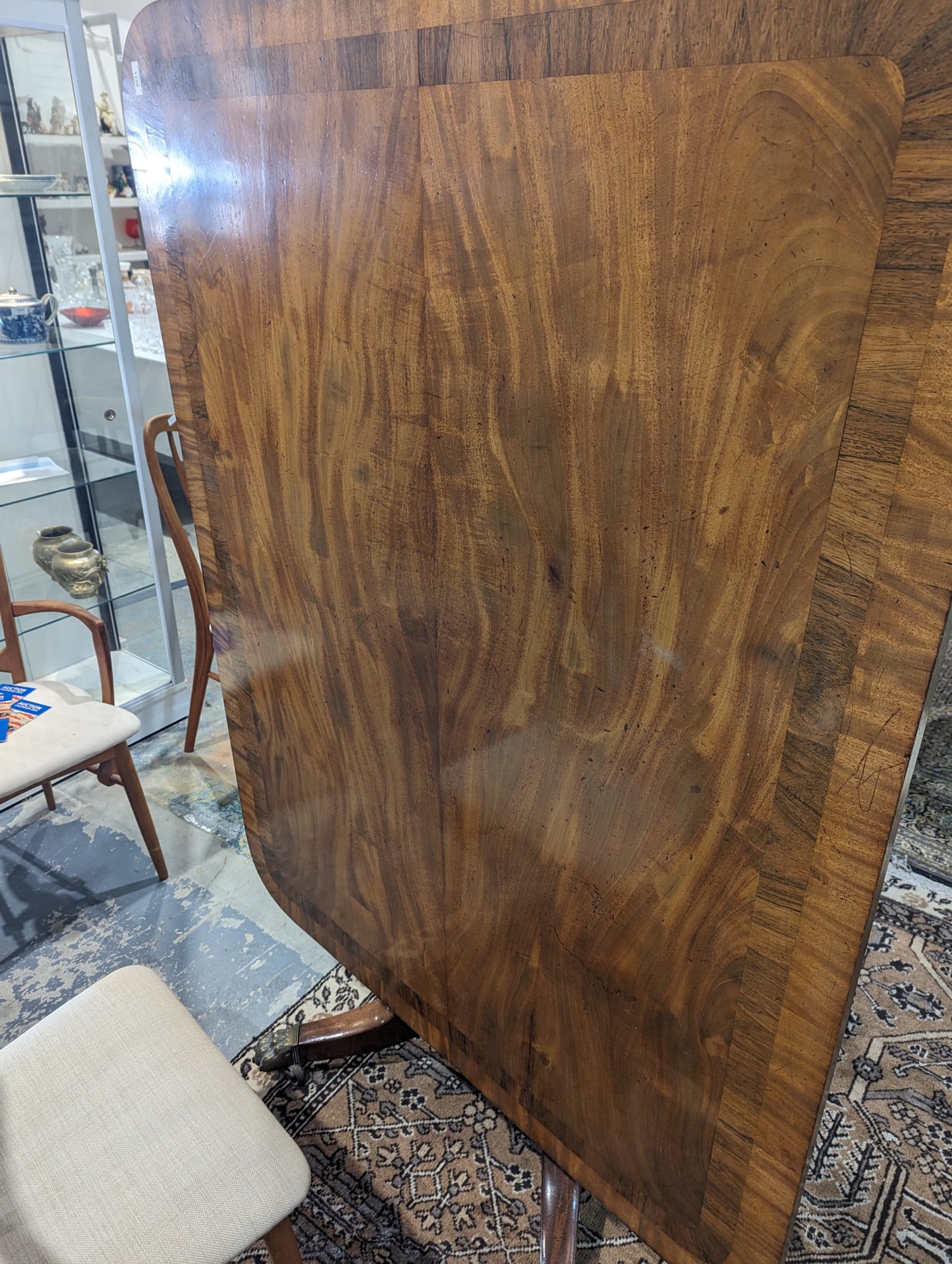 Regency mahogany breakfast table, rectangular with curved corners, rosewood inlaid banding, on large - Image 18 of 26