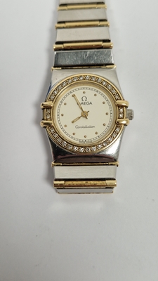 Lady's Omega Constellation wristwatch, gold and stainless steel, the circular dial with raised dot - Image 2 of 10