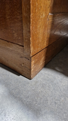 AB Good Furniture Units mid century golden oak desk, the rectangular top inset with brown leather - Image 10 of 48