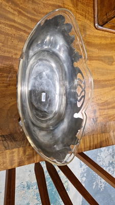 Early 20th century Art Nouveau Orivit pewter fruit dish of oval form, no.2281, with original glass - Image 10 of 18