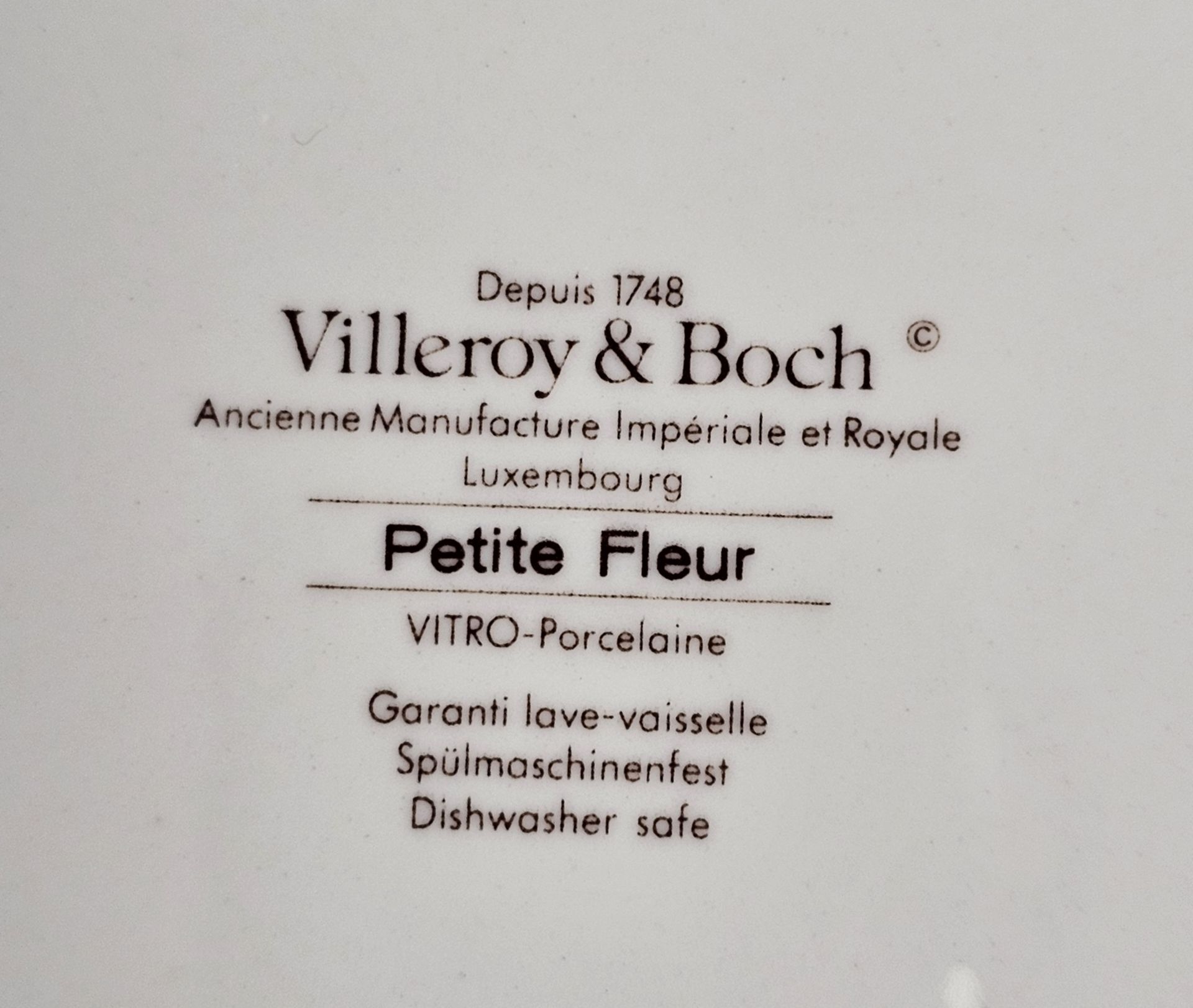 Villeroy & Boch Petite Fleur pattern collection of 10 dinner plates, printed factory marks, a - Image 7 of 19
