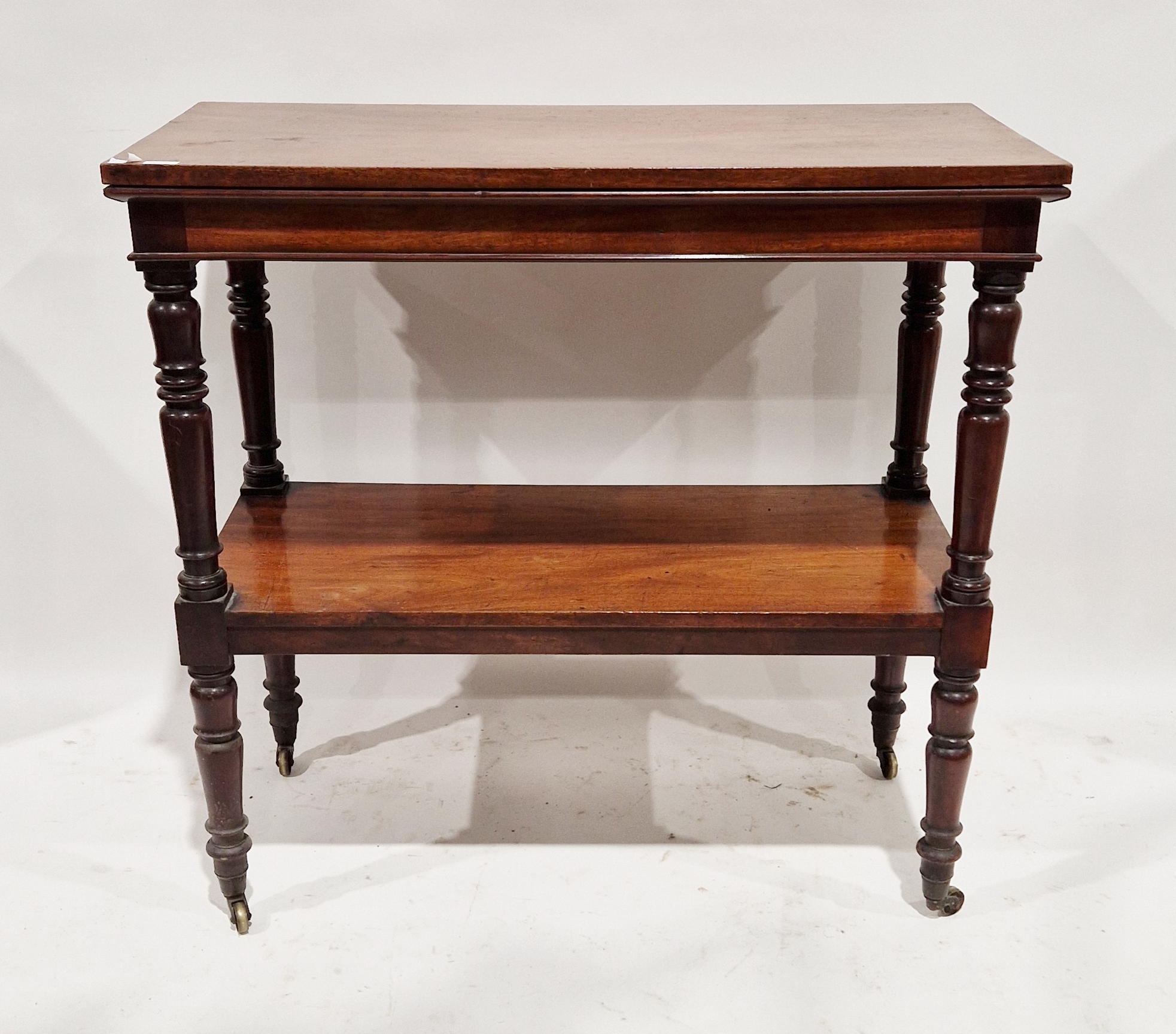 19th century mahogany two-tier buffet with plain frieze, baluster turned uprights, brass caps and