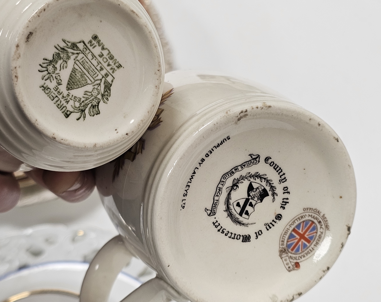 Collection of English pottery royal commemoratives including two Royal Worcester Victorian Jubilee - Image 6 of 10