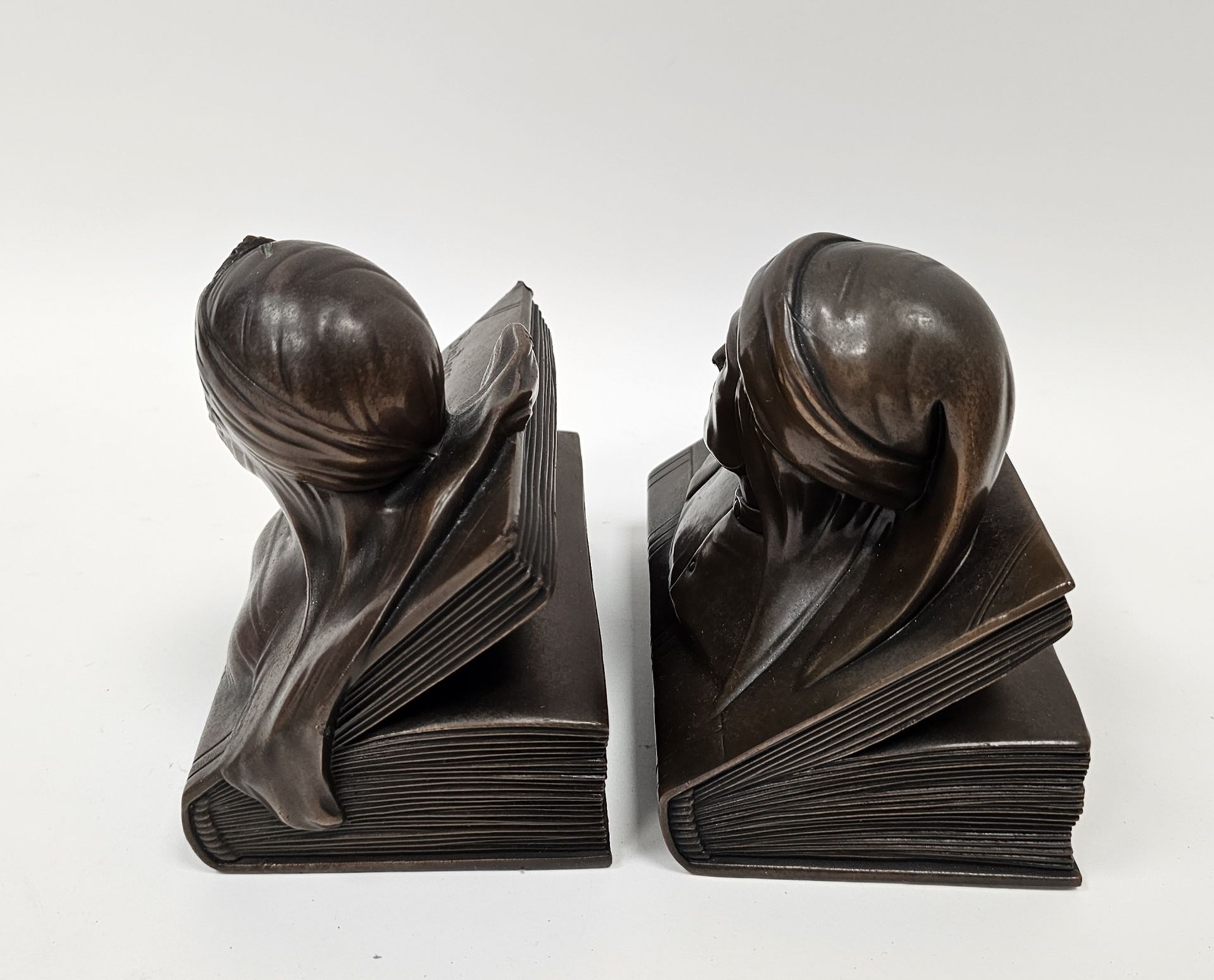 Pair bronze-effect book ends in the form of Beatrice and Dante busts, each 15cm wide x 15cm high x - Image 2 of 2