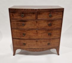 Early 19th century mahogany bowfronted chest of drawers with two short above three long graduating