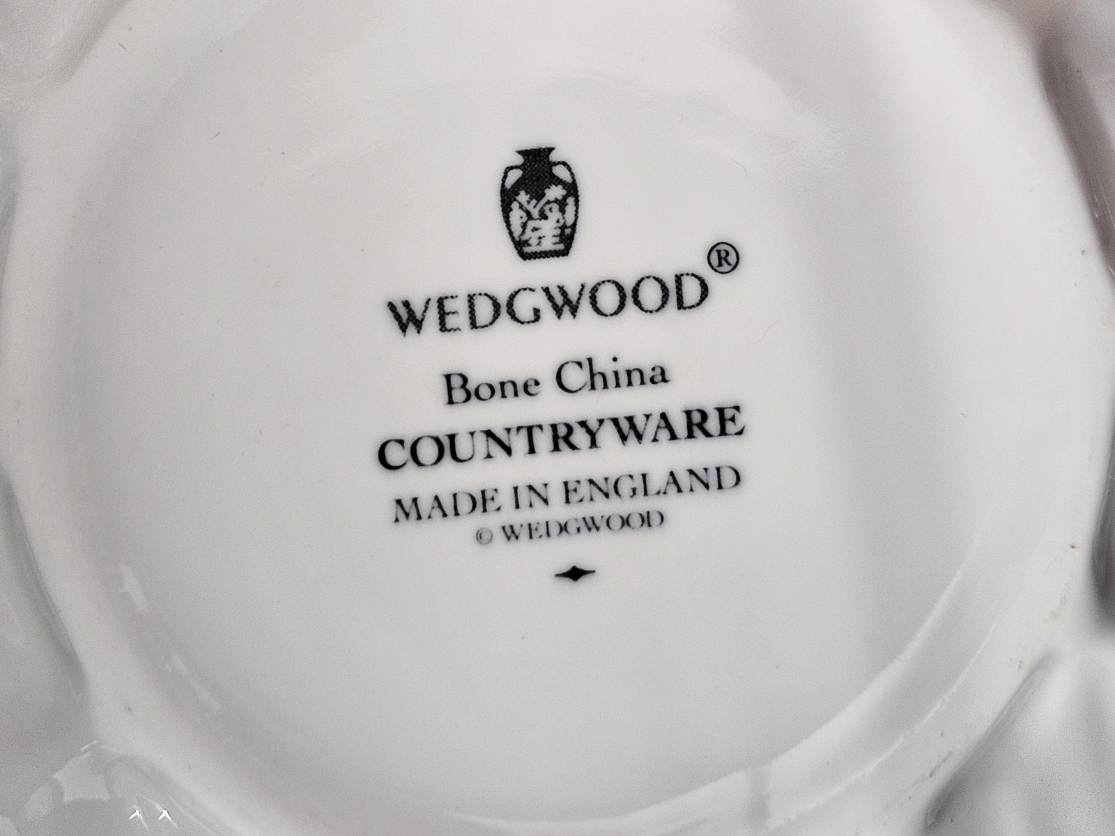 Composite Wedgwood bone china 'Countryware' pattern part breakfast and dinner service, moulded - Image 2 of 2