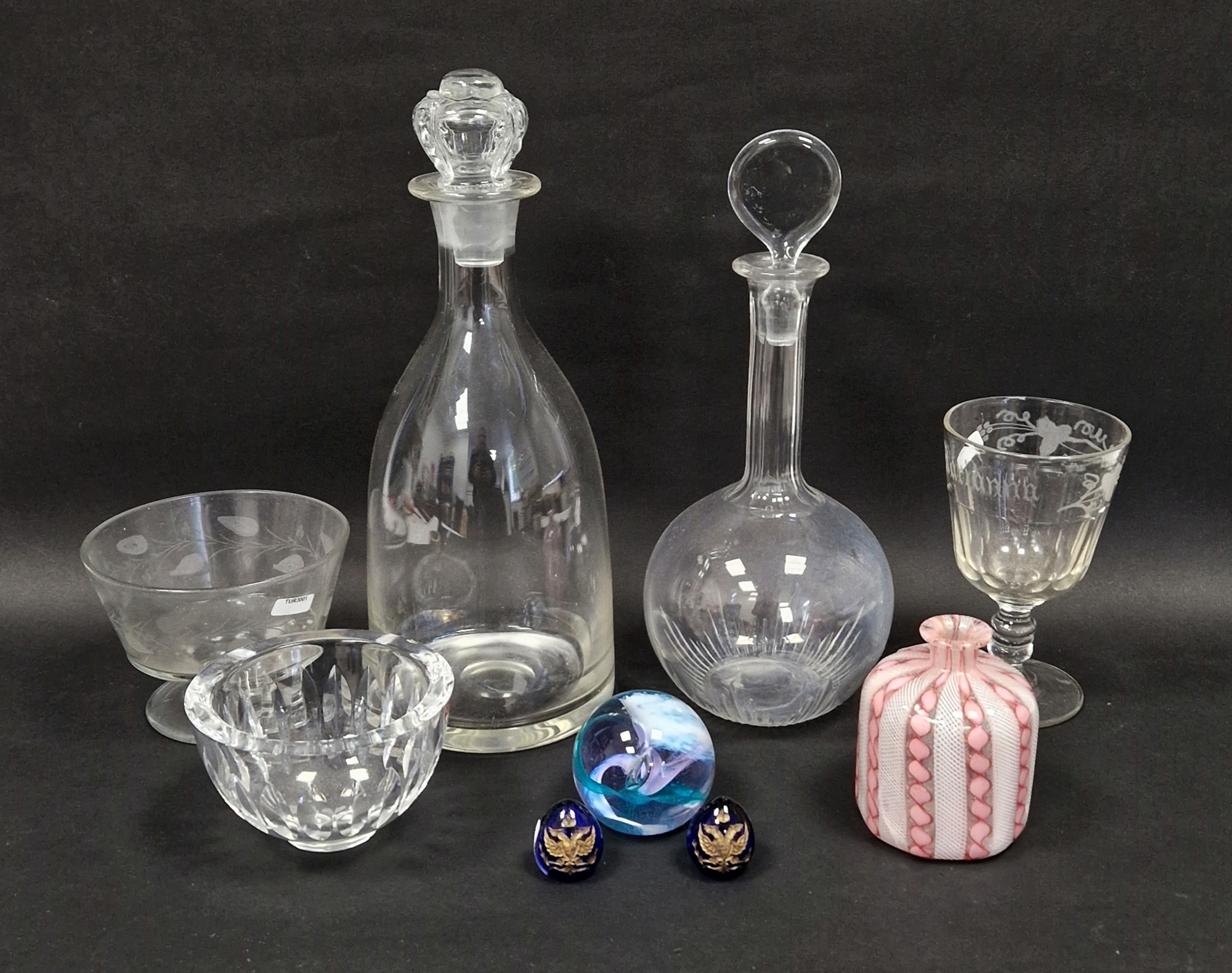 Assorted items of glassware including a Murano latticinio cylindrical flask with pink and gold