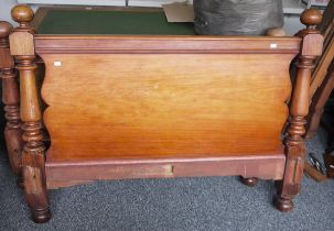 Mahogany double bedframe with mahogany head and foot board Condition Report Please see extra images.