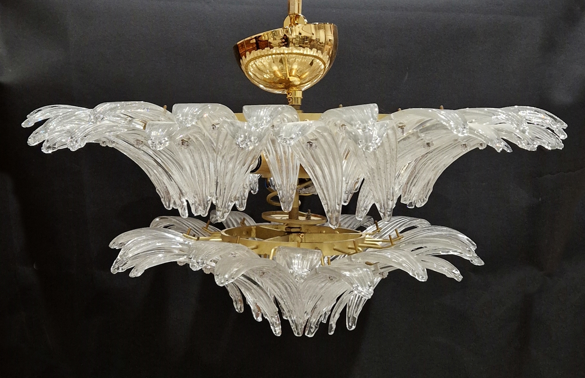 Barovier & Toso Murano glass 'Palmette' two tier suspension lamp/electrolier, model number 5310-5, - Image 2 of 2