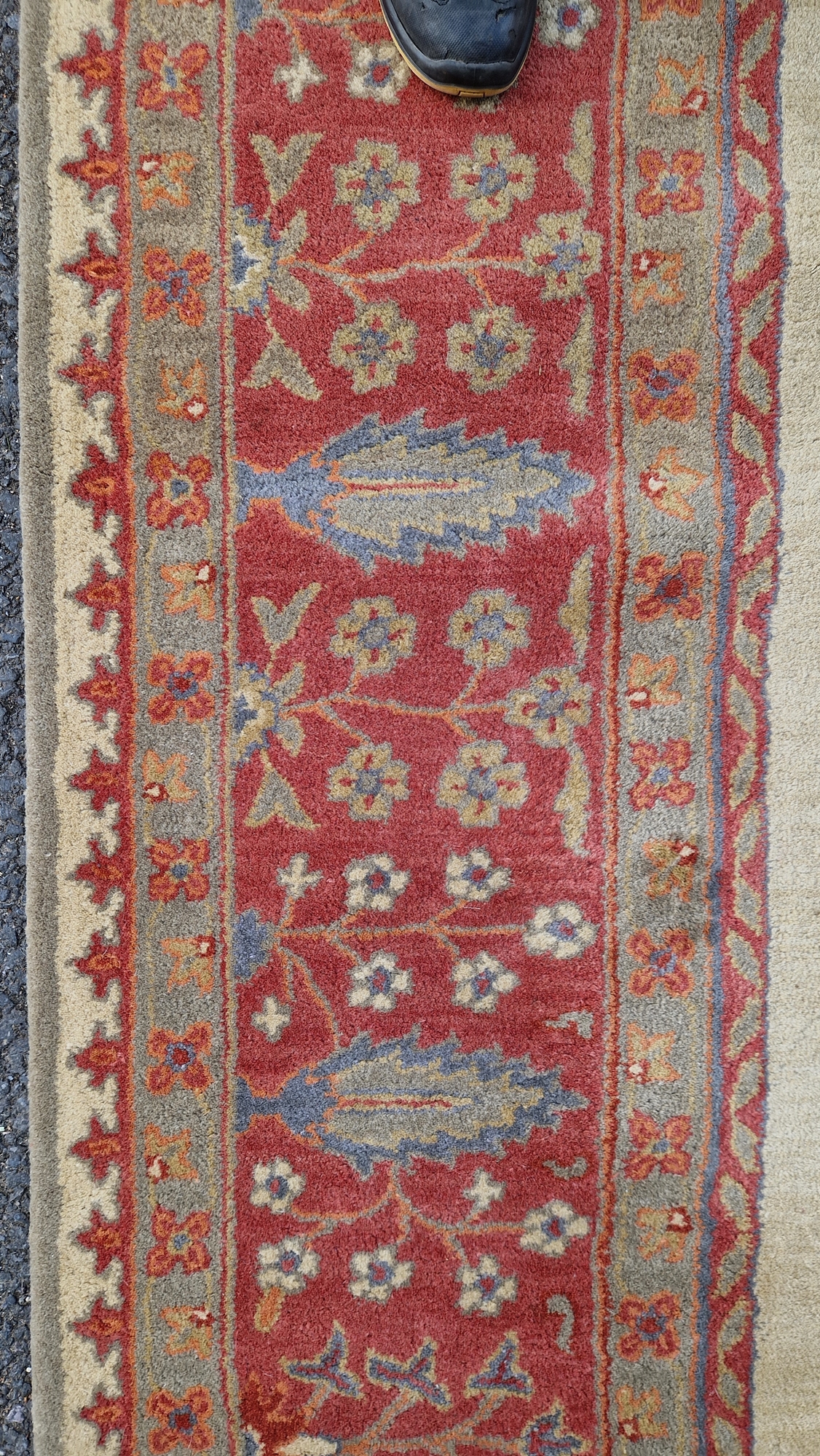 Large wool carpet of revived Eastern style, having stiff leaf and floral spray iron red border and - Image 14 of 22