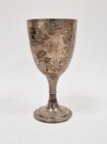 Edwardian silver drinking cup with engraved foliate leaf motifs, Birmingham 1905, 174g approx.