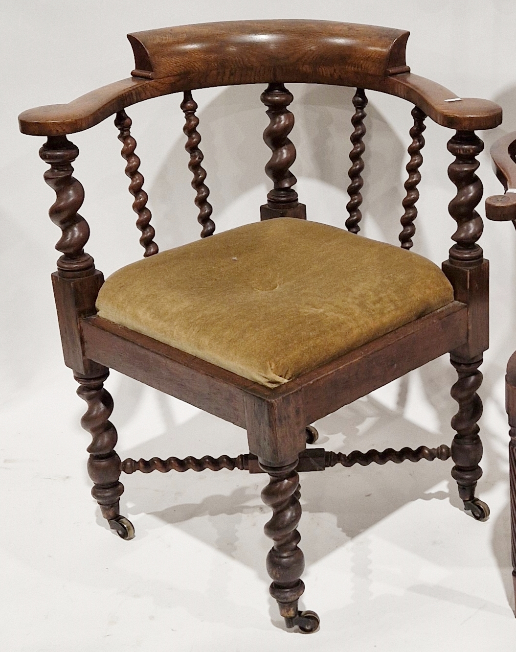 Late 19th/early 20th century oak corner chair with carved spiral supports and X-frame stretcher, - Image 23 of 44