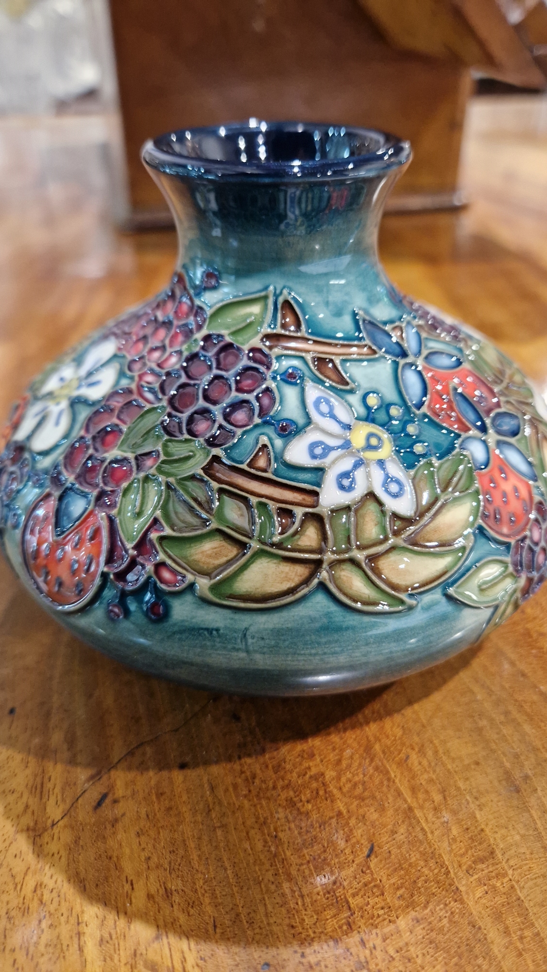 Contemporary Moorcroft 'Carousel' pattern compressed oviform vase, printed and impressed marks, - Bild 6 aus 18