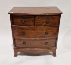 19th century mahogany bowfronted chest of drawers with two short drawers above two long graduating