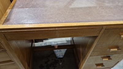 AB Good Furniture Units mid century golden oak desk, the rectangular top inset with brown leather - Image 13 of 48