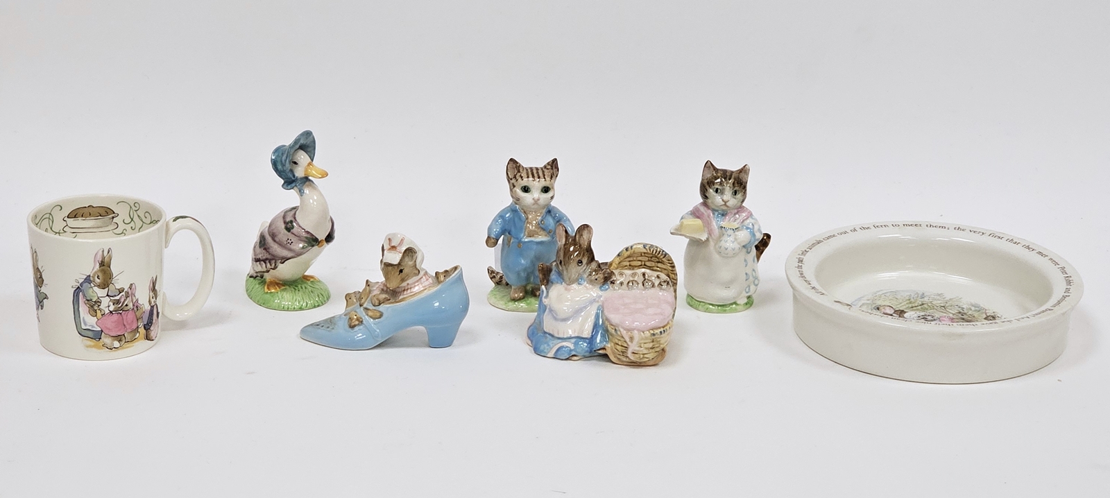 Five mid century Beswick pottery Beatrix Potter figures, comprising Tom Kitten, The Old Woman Who - Bild 7 aus 12