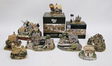 Collection of Lilliput Lane models of houses, castles and villages, including Britain's Heritage,