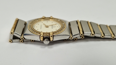 Lady's Omega Constellation wristwatch, gold and stainless steel, the circular dial with raised dot - Image 5 of 10
