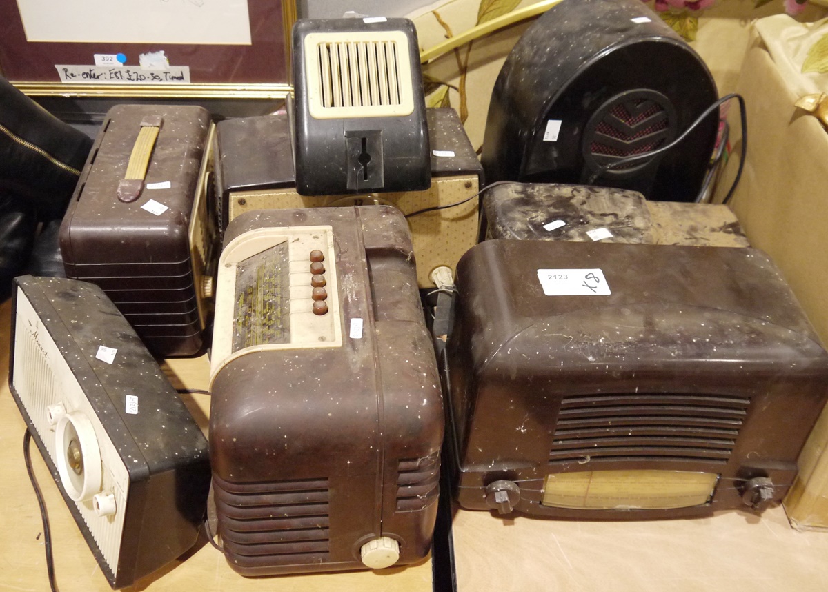 Collection of various vintage bakelite radios to include one labelled Minuet, one has a clock