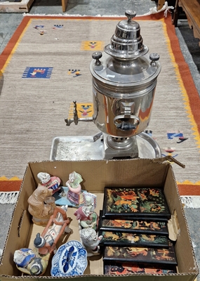 Plated Russian samovar with cyrillic writing to front, on keyhole-shaped plated tray, six block