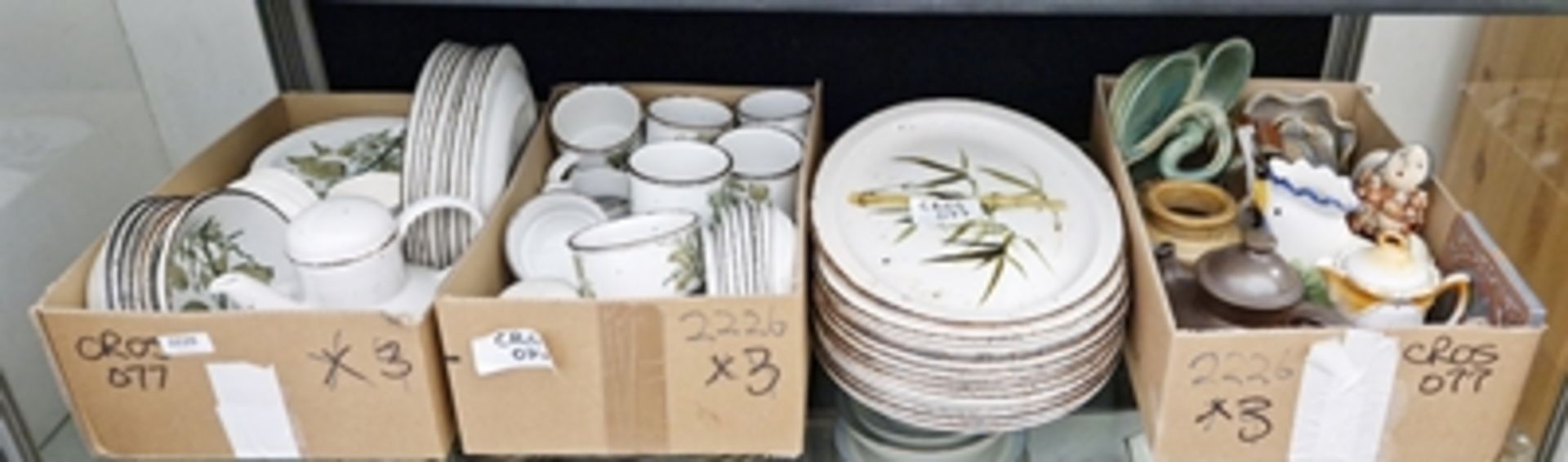 Midwinter part service, Green Leaves Stonehenge oven to tableware to include 10 dinner plates, eight