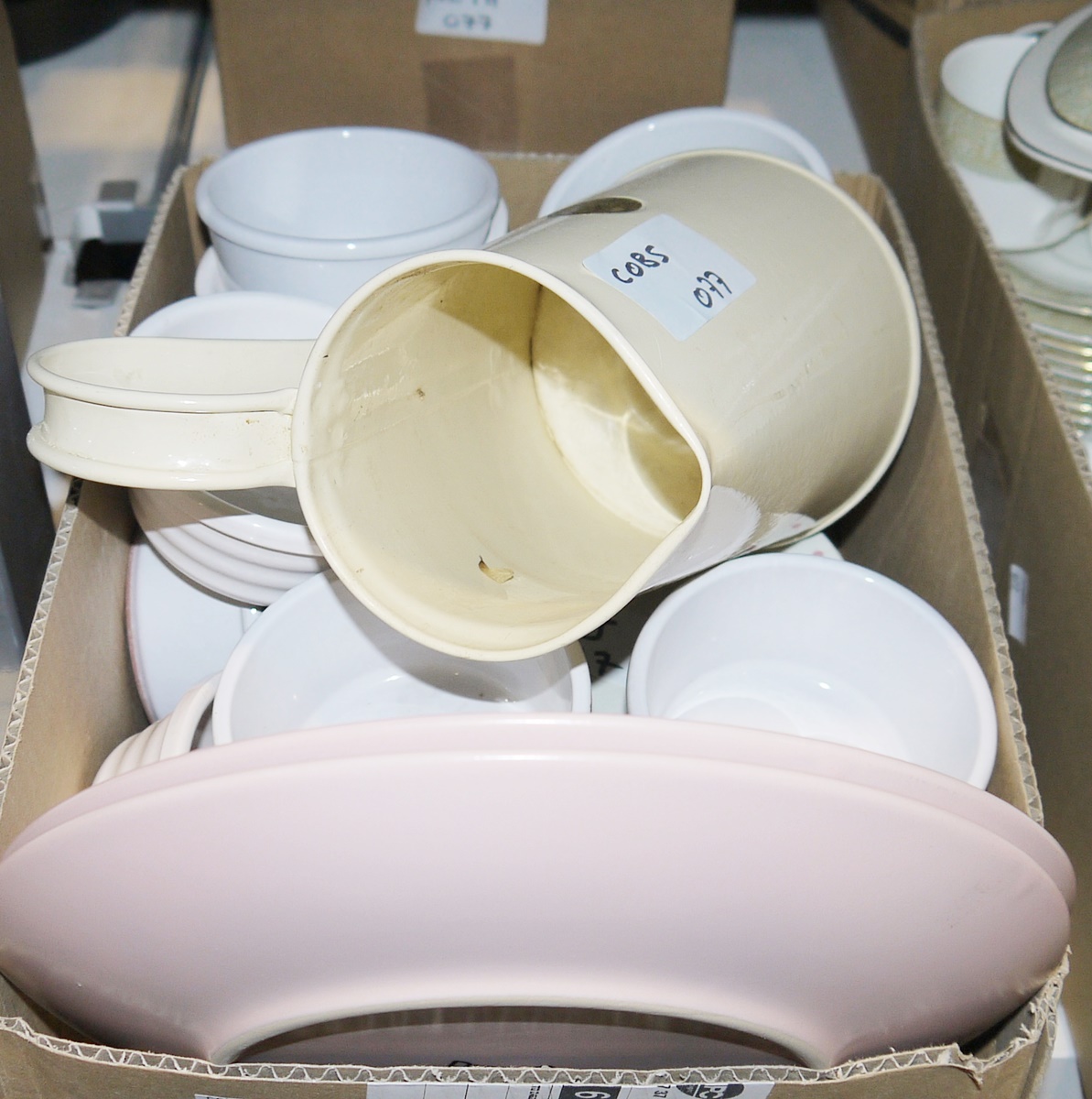 Assorted ceramics to include rice bowls, terracotta bowls, lasagne dish, fish dish, meat platters, - Image 5 of 5