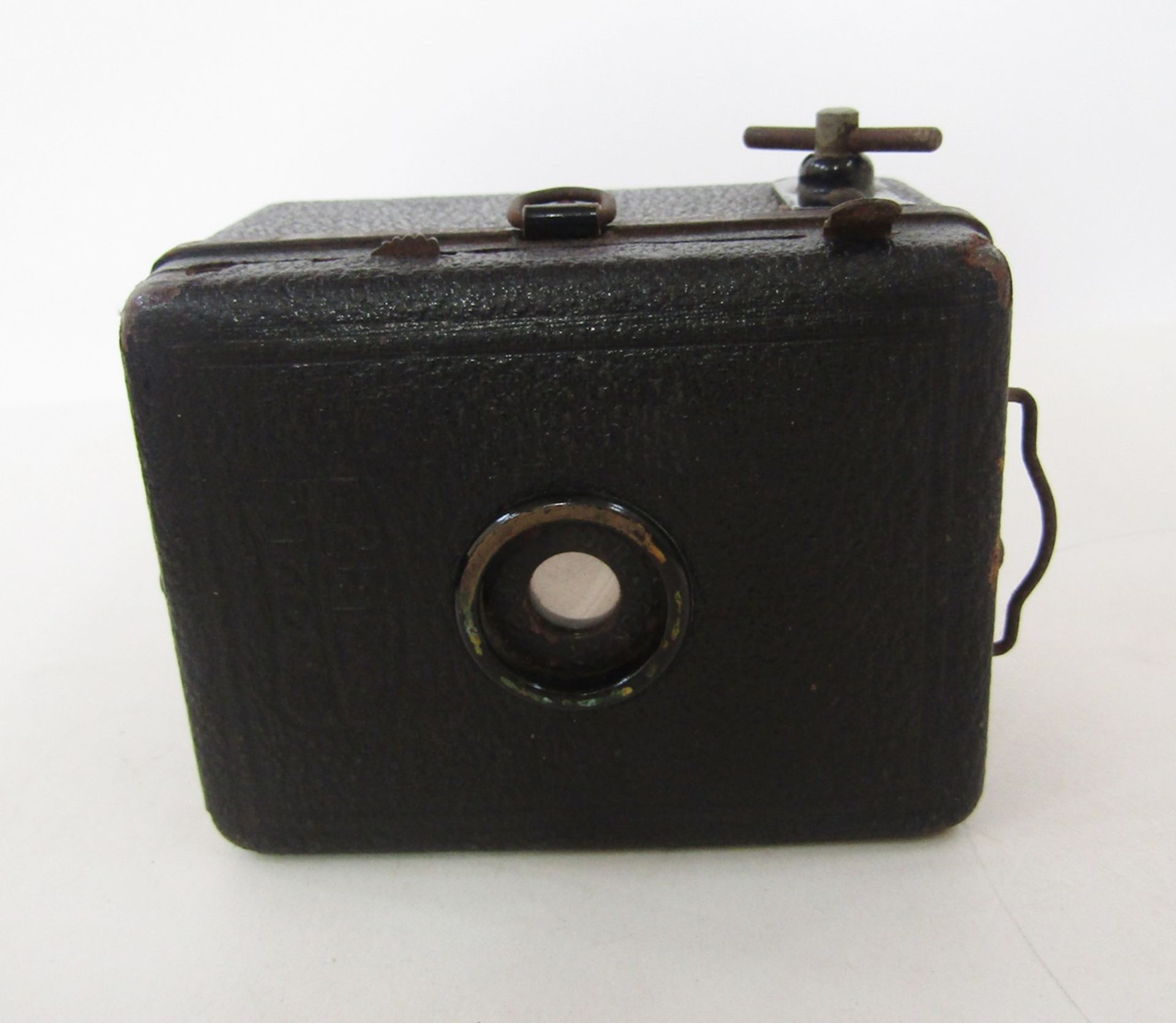 Sida Standard miniature camera, in original leather case, together with a Zeiss baby box Tengor - Image 2 of 4