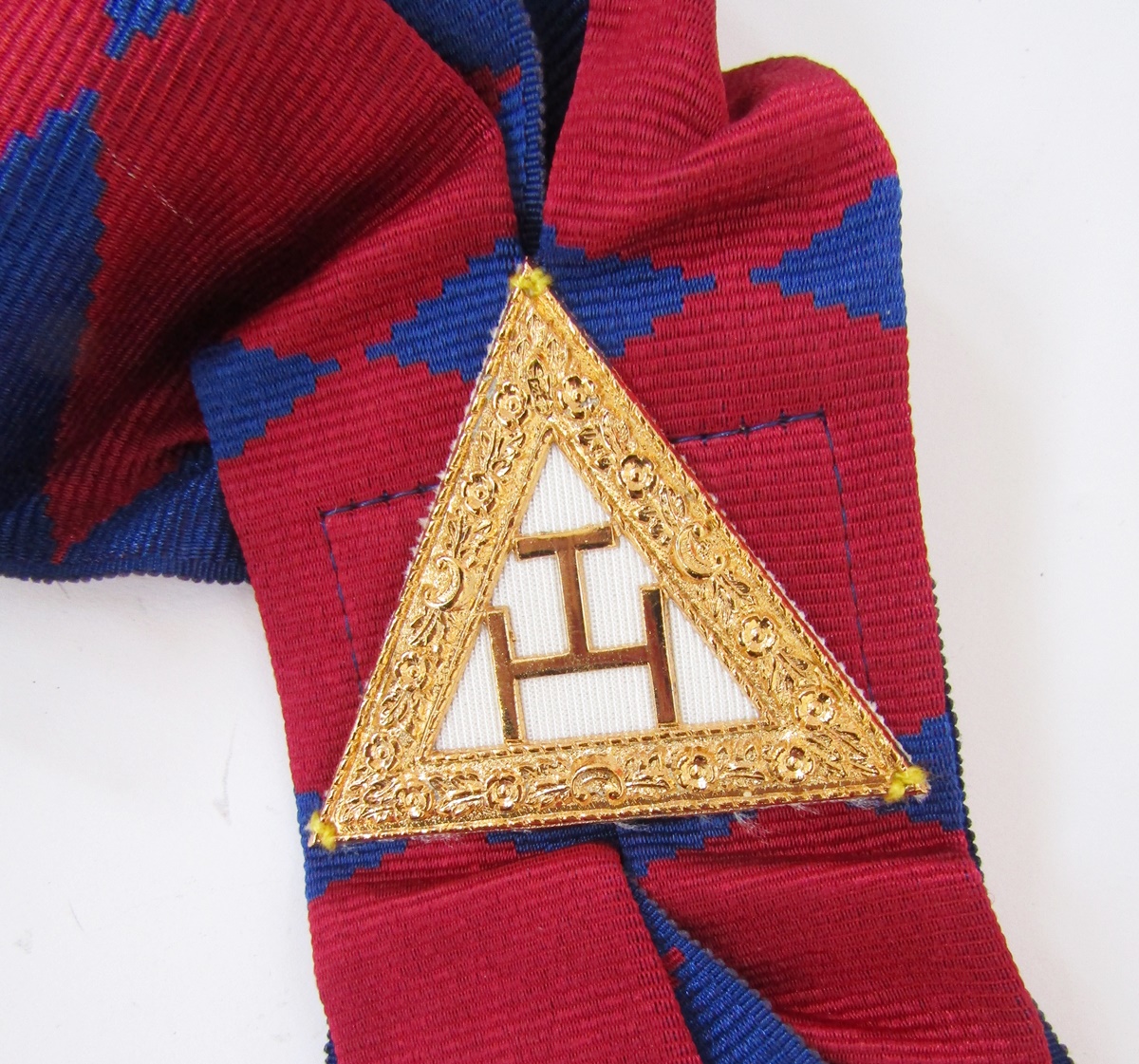 Collection of Masonic regalia including aprons, clothing, a Royal Masonic Institution for Girls - Image 10 of 27