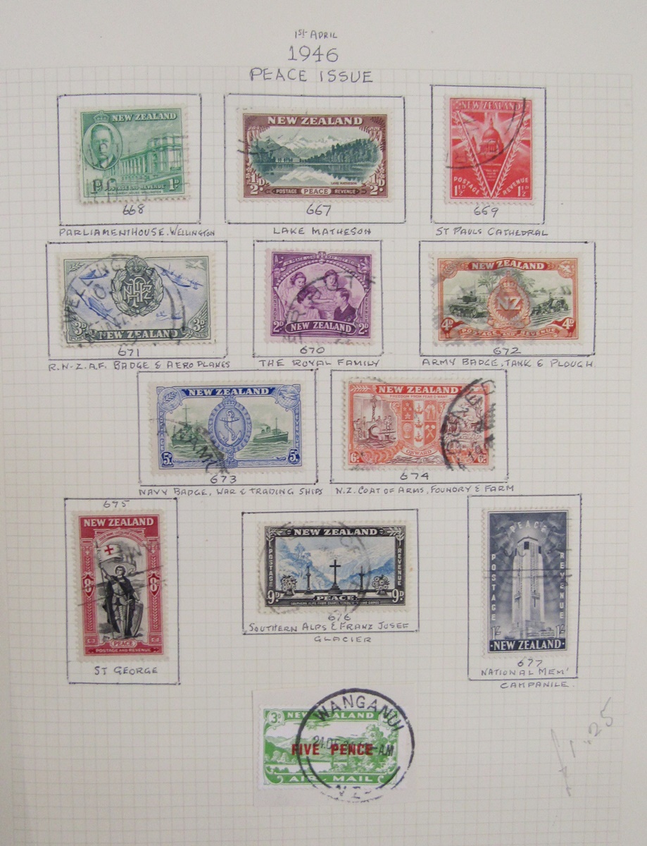 Canada and New Zealand stamps: Two large albums with Canadian QE II issues, 1967-94, in one and - Bild 2 aus 12