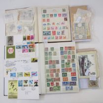 GB & World stamps: Two small albums and 2 sleeves of loose stamps in envelopes/packets with GB first