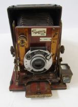 Early 20th century Sanderson De Luxe quarter plate camera, with Koilos patent shutter, Carl Zeiss