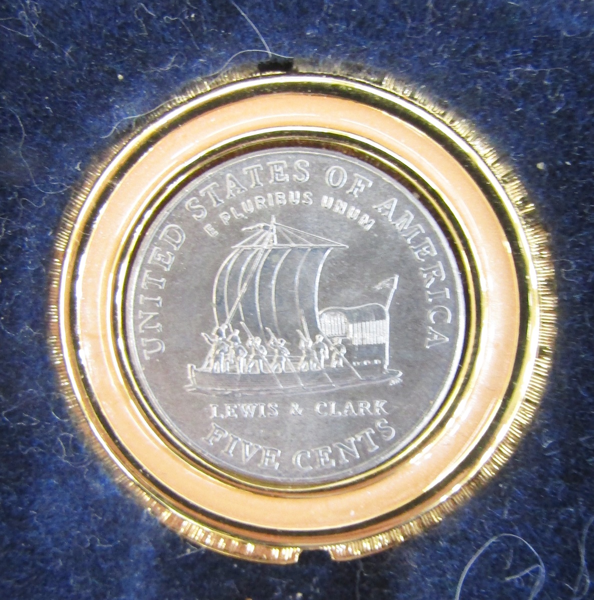 Eisenhower commemorative set made up of silver medallion and 6c postage stamp, and US numismatic - Image 6 of 9