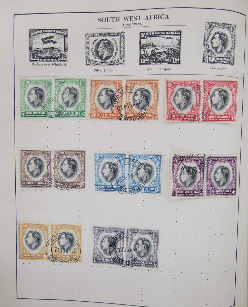 World stamps: Triumph and Strand albums (2), about 580 total pages, many of which well filled - - Bild 7 aus 9