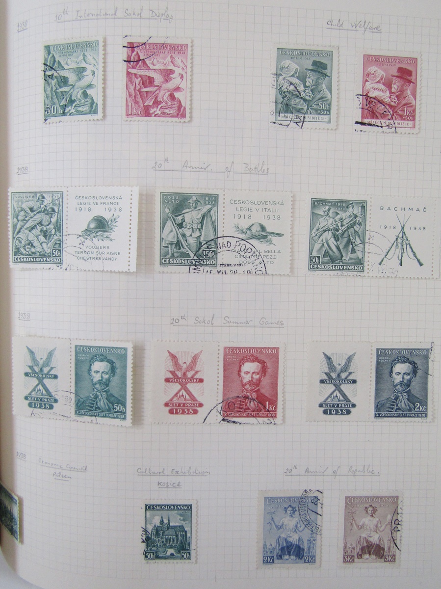 Czechoslovakia stamps: 5 albums, stock sheet and packets of various issues from first one 1918 on. - Image 13 of 13