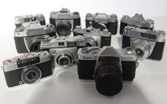 Olympus-Pen EE-3 35mm compact camera, 5594621, with Olympus D Zuiko 1:3,5 f-28mm lens, Zenit h
