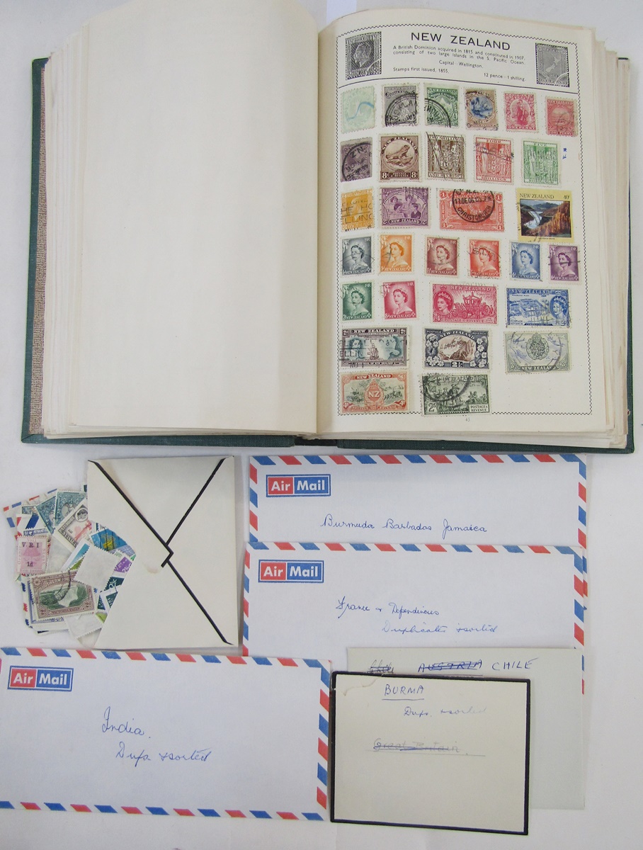 World stamps: Well-filled, green “Movaleaf” album and numerous envelopes of loose of mostly used - Image 4 of 6