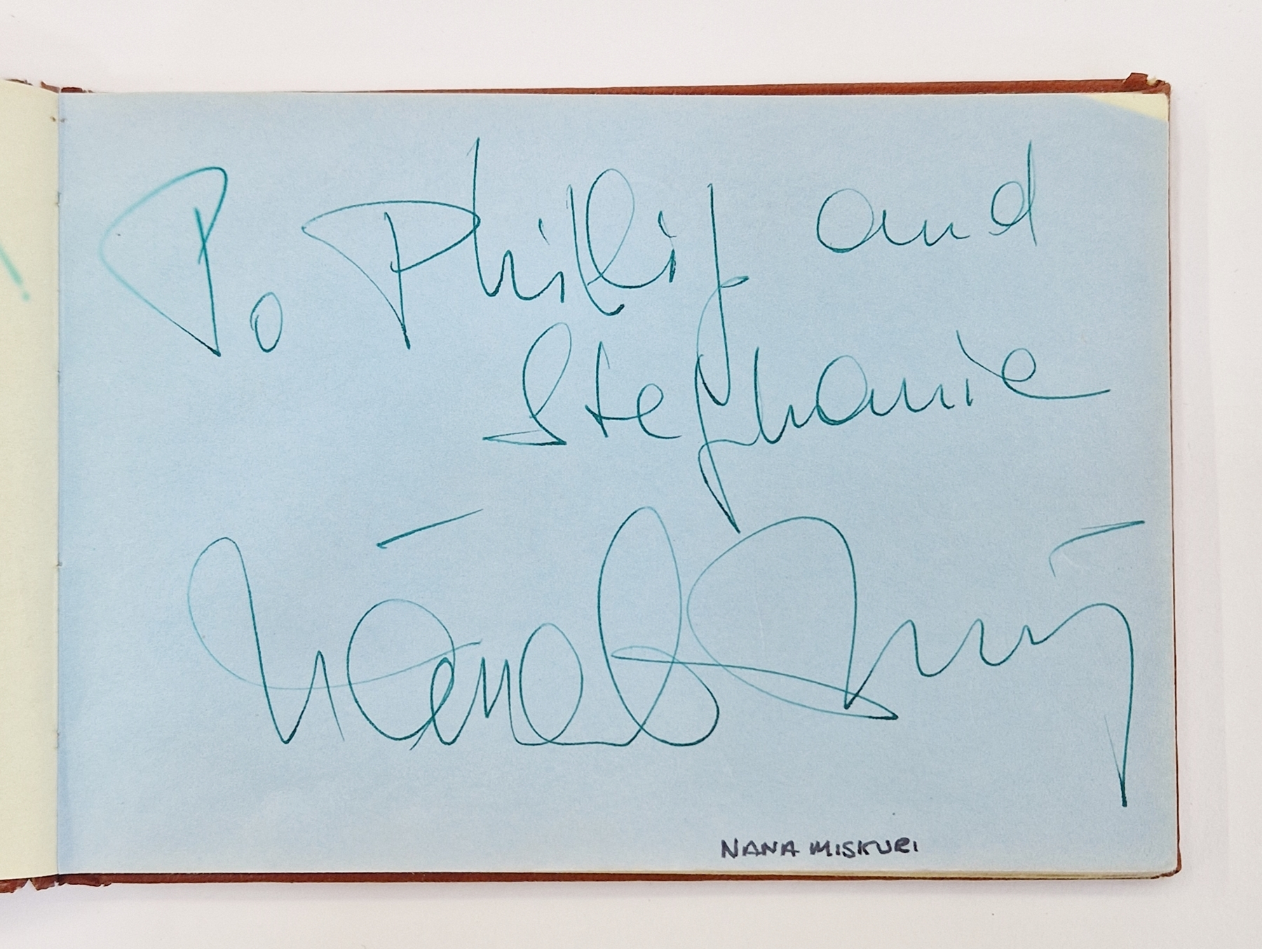 Autograph album, 20th century, to include actors, singers and other celebrities, including Elton - Image 7 of 20