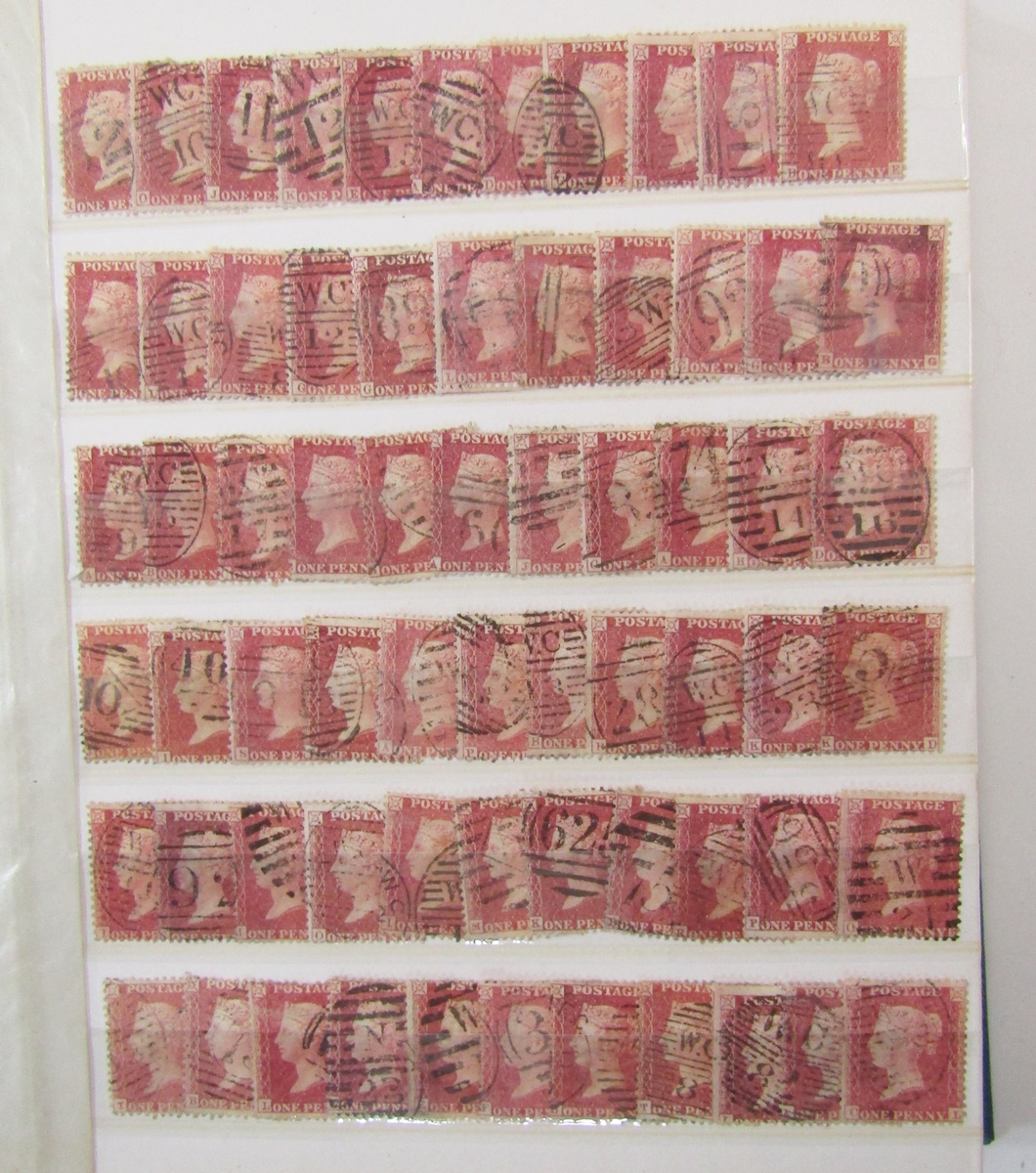 GB stamps: Green stock-book partially filled with QV Penny reds, just under 500 used unchecked for - Bild 3 aus 8