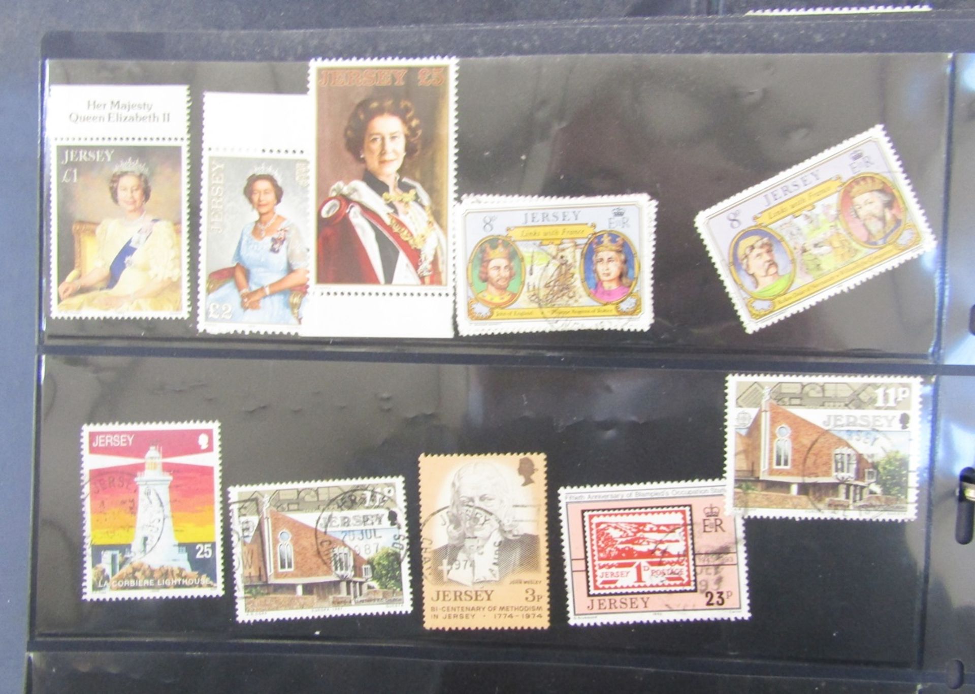 World stamps: Bag of 5 albums including 2 purposed; one to the History of the RAF limited edition - Image 4 of 5