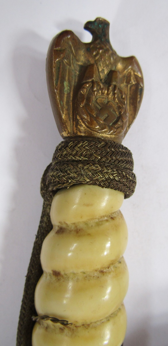 WWII German Navy (Kriegsmarine) officer's dress dagger, made by Eickhorn Solingen with squirrel - Image 6 of 12